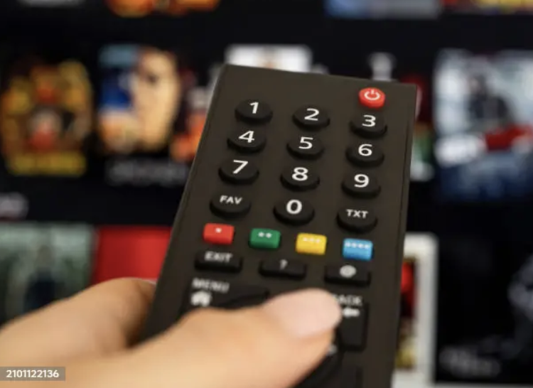 Audiences juillet : France 2 et M6 cartonnent, CNews s’enfonce Audiences juillet : France 2 et M6 cartonnent, CNews s'enfonce