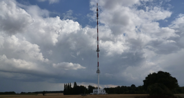 TNT : le test avant la coupure, la leçon oubliée par Radio France TNT : le test avant la coupure, la leçon oubliée par Radio France