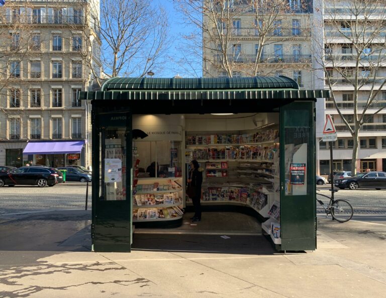 La presse gagne des lecteurs, perd ses kiosques La presse gagne des lecteurs, perd ses kiosques
