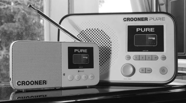 Pourquoi la radio numérique française a-t-elle mis autant de temps à s’imposer ?
