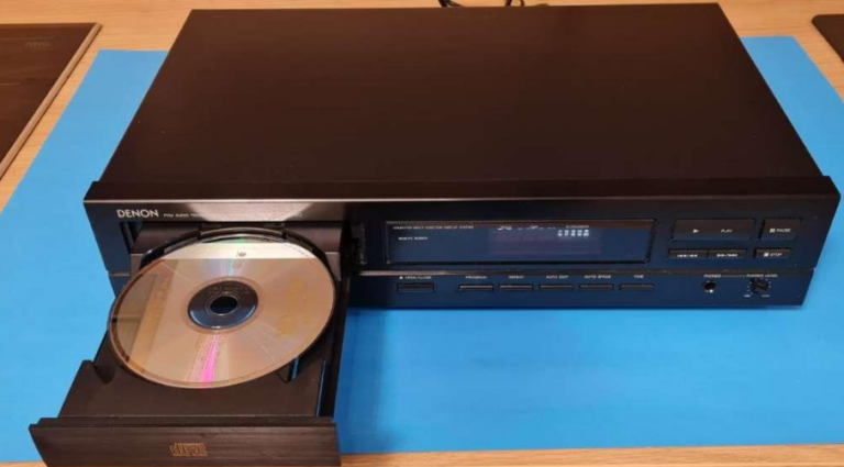 Le CD est de retour, et le snobisme aussi ?